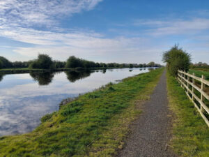 Looking back along the New Junction Canal